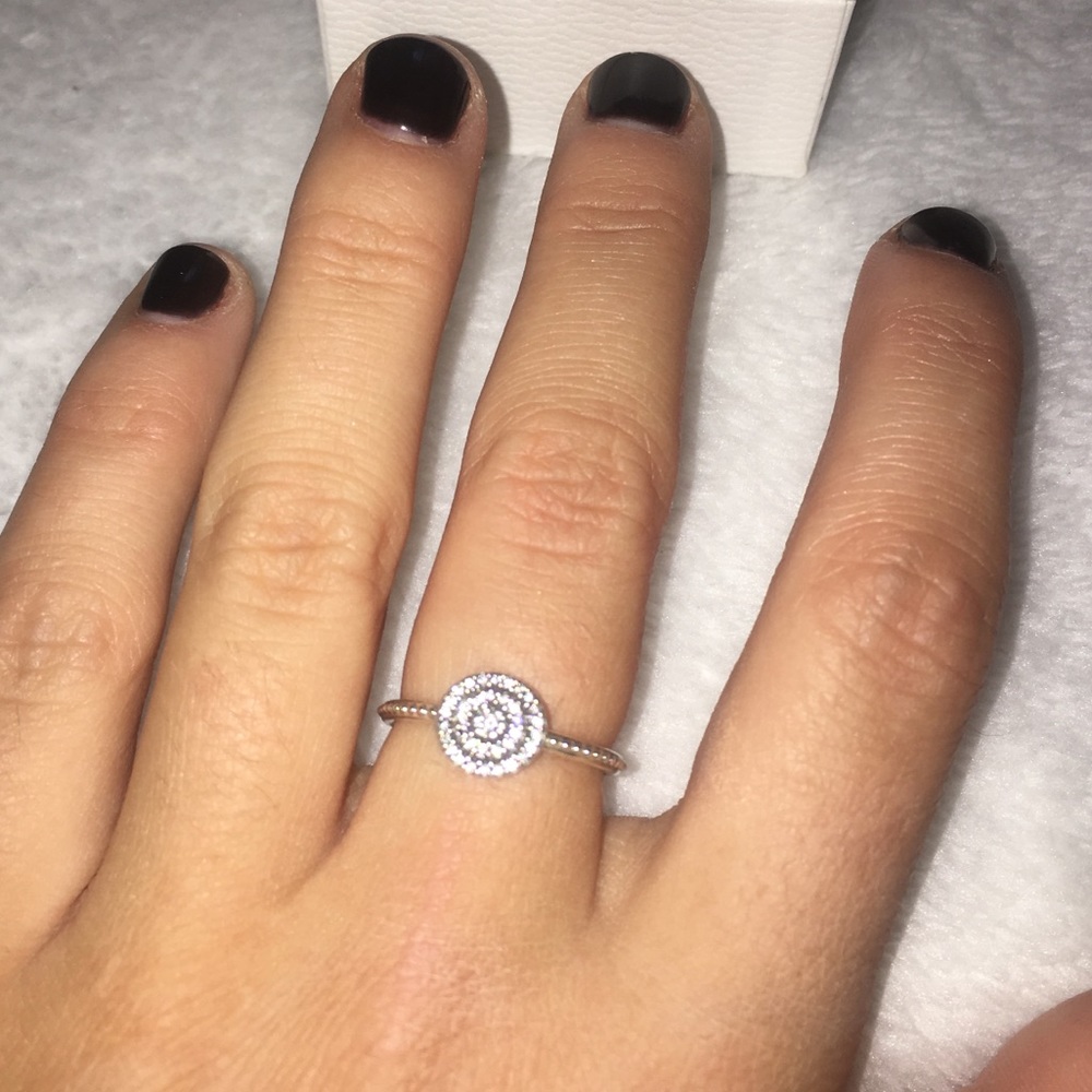 PANDORA Radiant Elegance Ring
